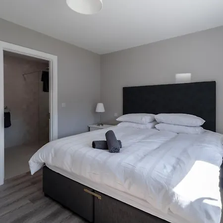 Large To Sleep 14 In The Heart Of Village Feriehus Sneem